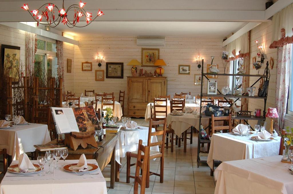 Hotel Restaurant Des Thermes Castera-Verduzan Экстерьер фото